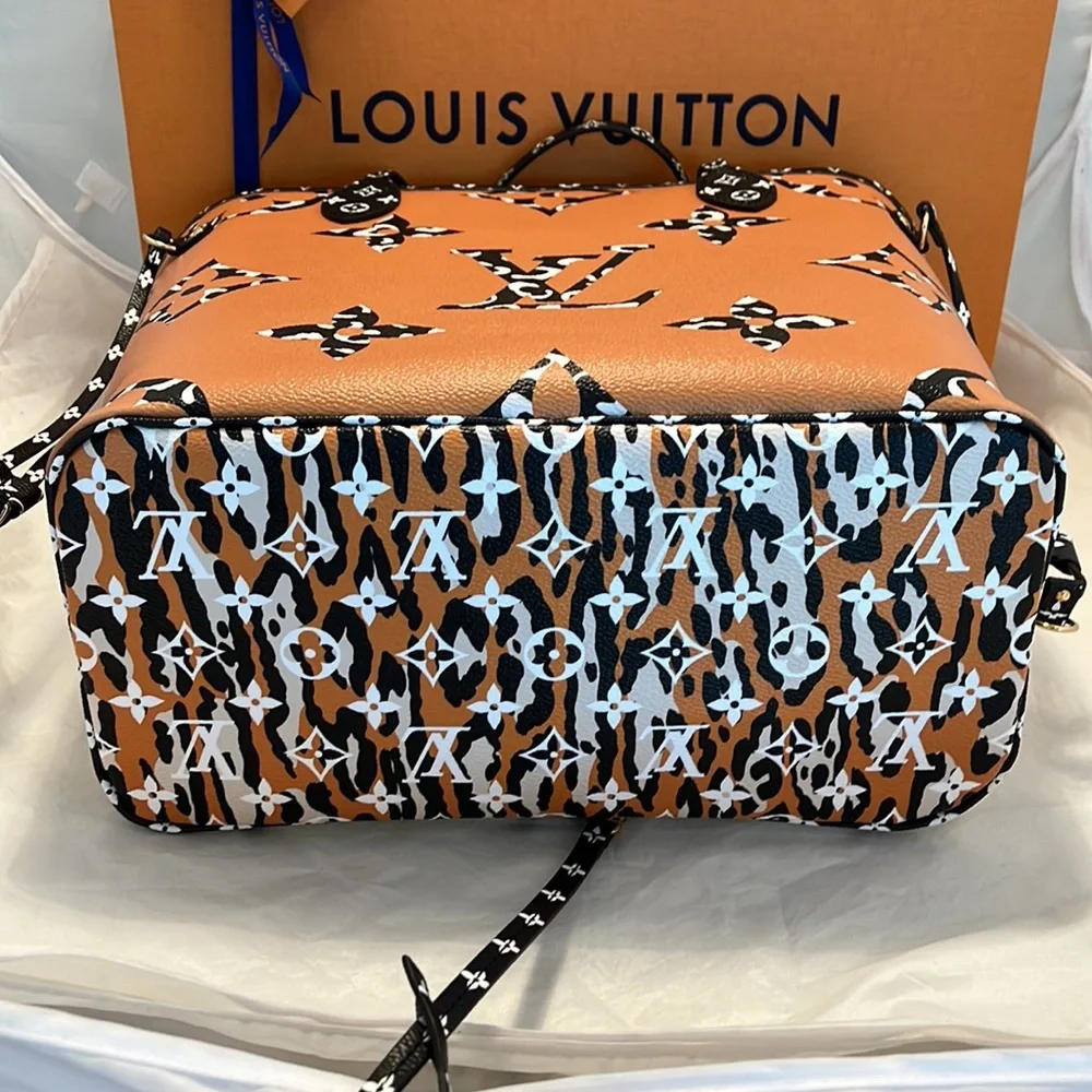 Louis Vuitton Neverfull MM Jungle Giant - Picture 4 of 16